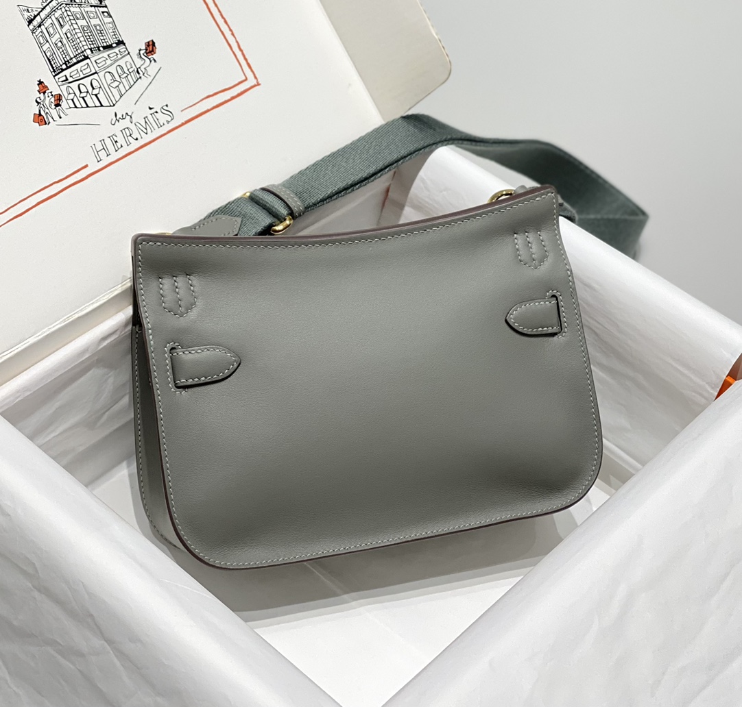 Hermes Jypsiere Mini Shoulder Bag In Etain Swift Leather